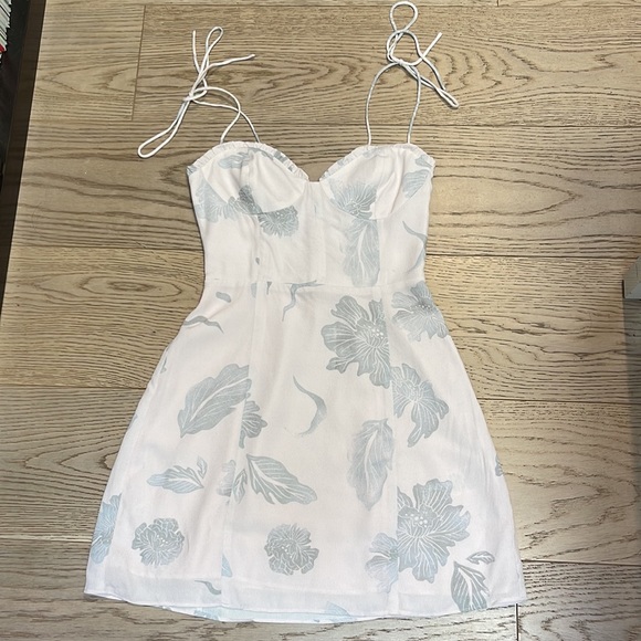 Aritzia Wilfred fable dress Size:0 - Picture 6 of 8